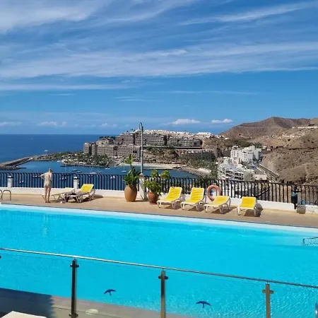 Canarios Iii Seaview Apartment